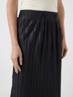 YASRIVA MIDDELLANGE ROK -YAS Kleding Winkel 26036960 Black 006