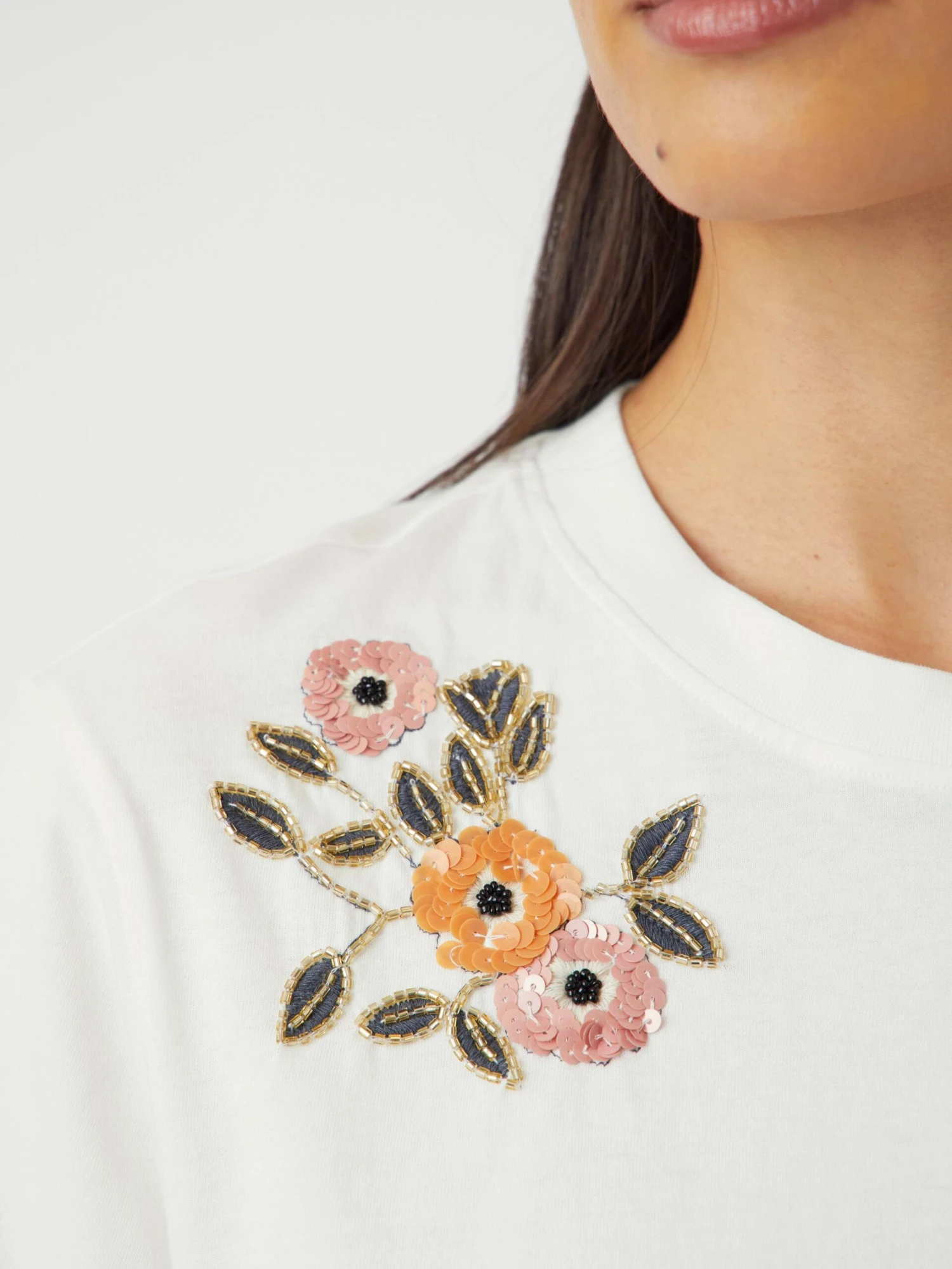 YASSANNIA T-SHIRT 5 YASSANNIA T-SHIRT - Afbeelding 3