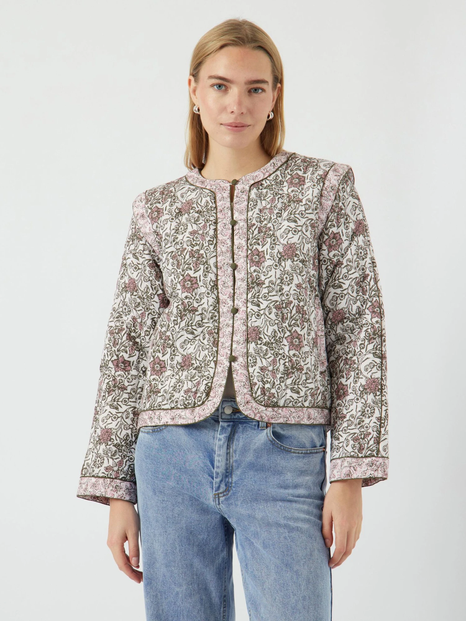 YASPAULA GEWATTEERDE JAS 3 YASPAULA GEWATTEERDE JAS