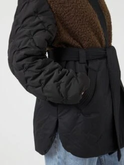 YASMEDISO GEWATTEERDE JAS -YAS Kleding Winkel 26038615 Black 1216649 006