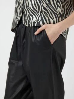 YASSOPHIE LEREN BROEK 10 YASSOPHIE LEREN BROEK -YAS Kleding Winkel 26038927 Black 006