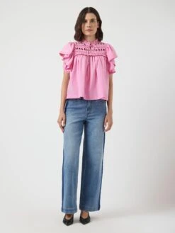 YASLUERA SHIRT MET KORTE MOUWEN -YAS Kleding Winkel 26039620 Bonbon 005